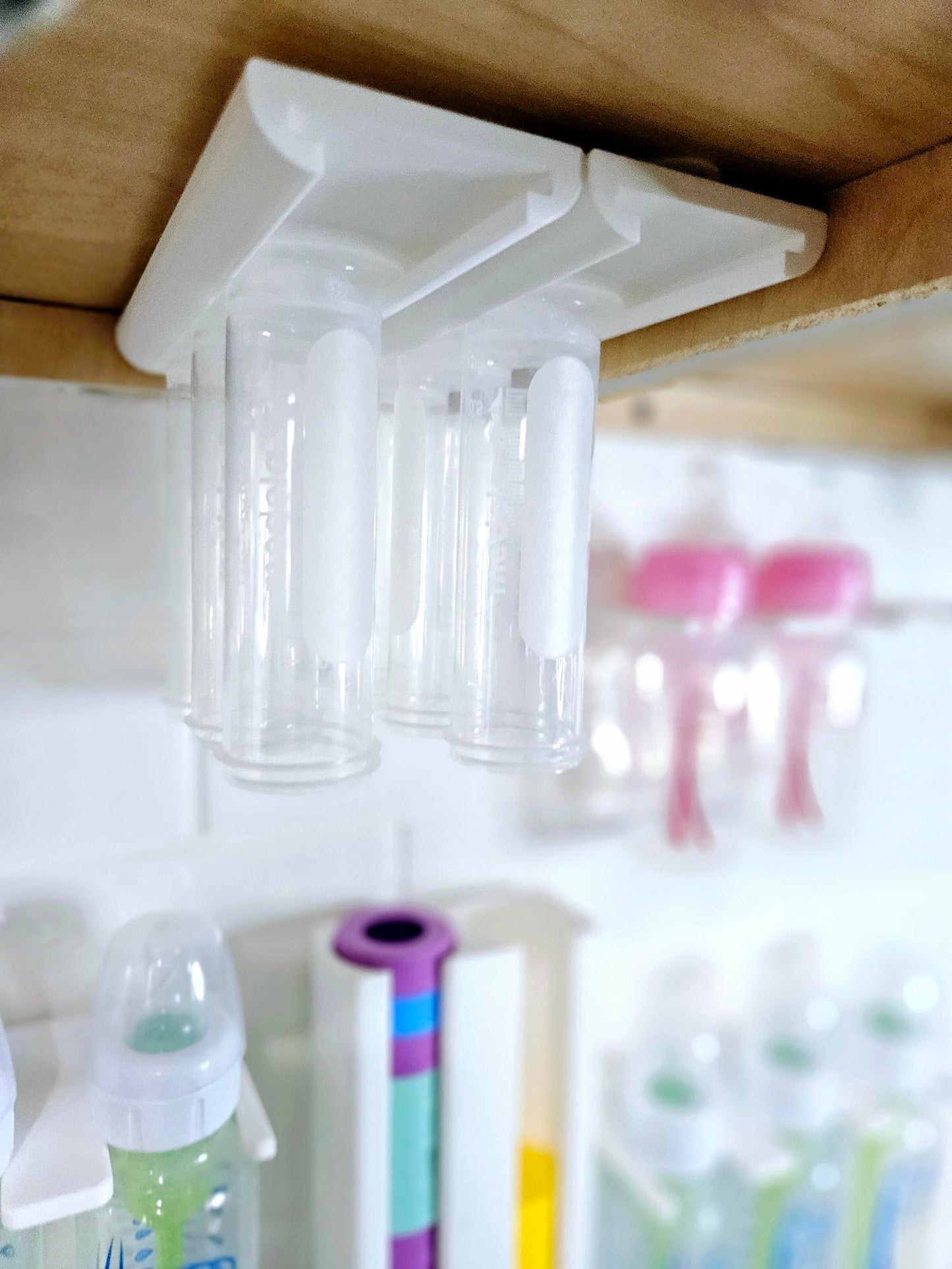 Medela Bottle and Cap Holder